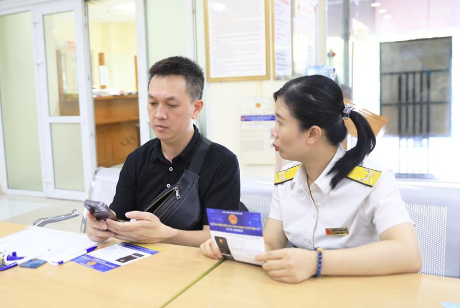 Hàng trăm nghìn mã số thuế chờ gỡ vướng- Ảnh 1.