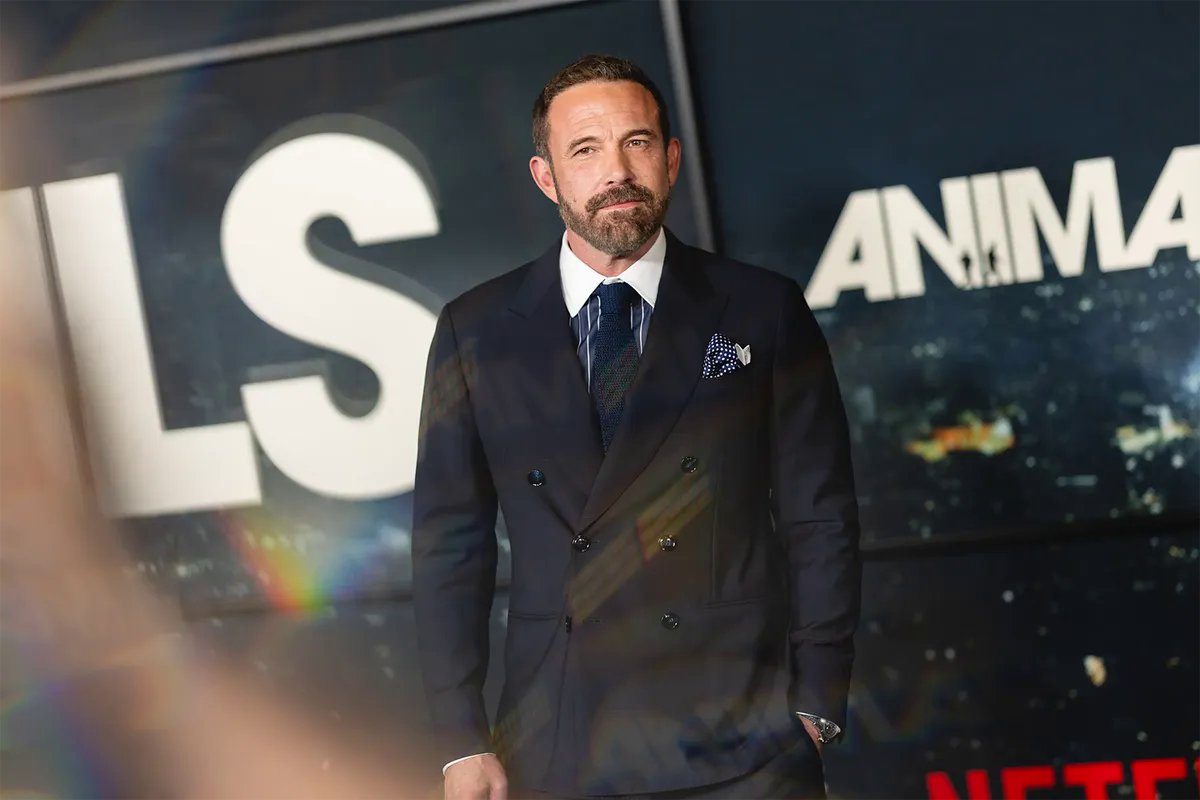 Batman Ben Affleck am hiểu AI đến khó tin: Biết lập trình Python, thành lập startup AI được Netflix mua lại- Ảnh 1.