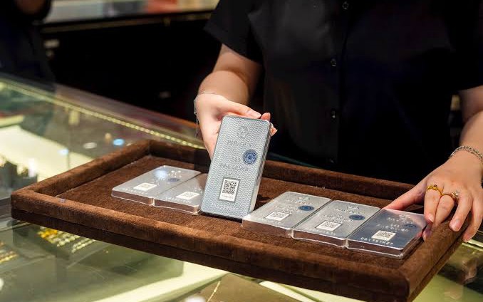 Giá bạc ngày 10/10 tại Phú Quý, DOJI, Sacombank, Bảo Tín Mạnh Hải