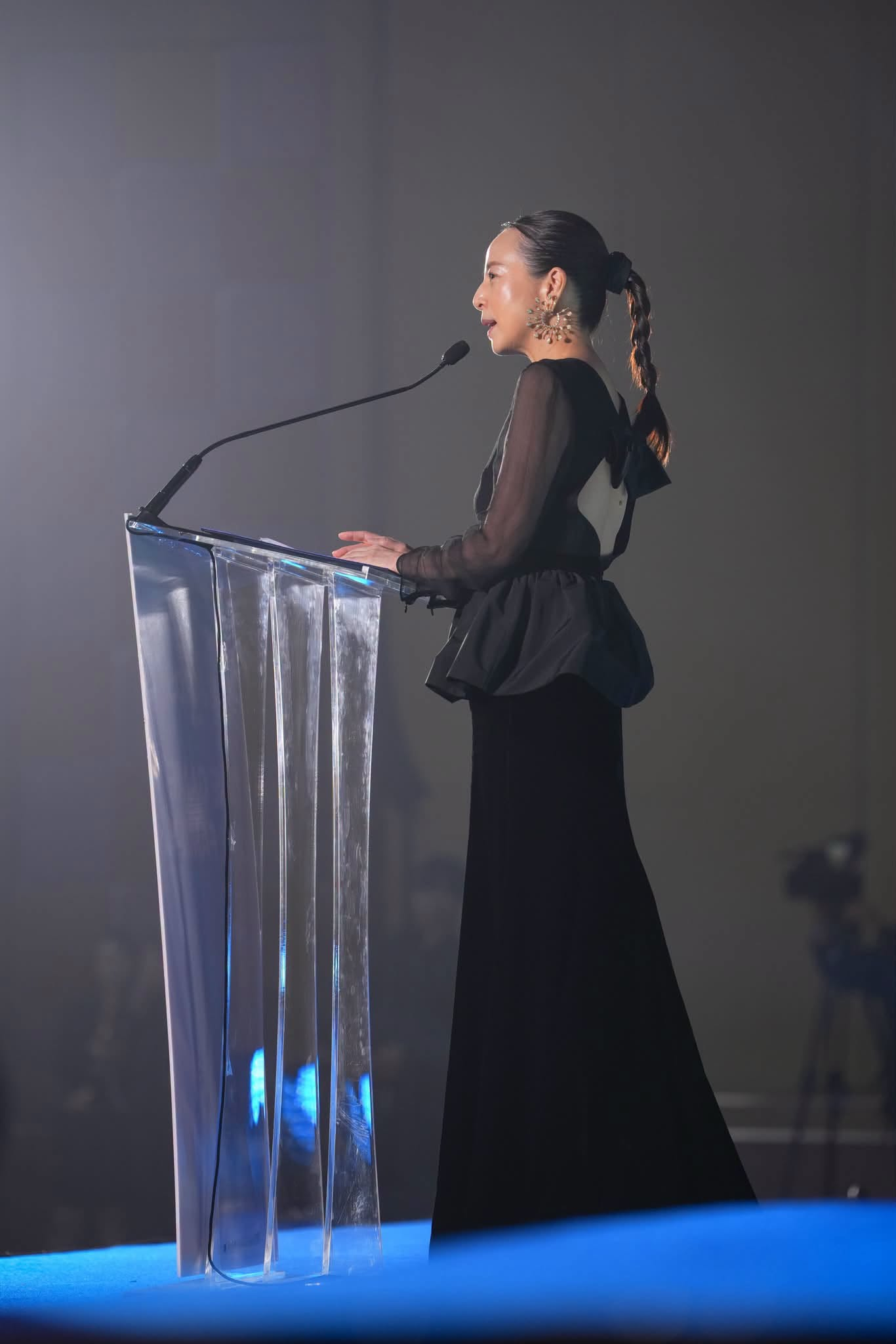 Madam Pang có phản ứng đáng chú ý sau khi bị kêu gọi từ chức - Ảnh 2.