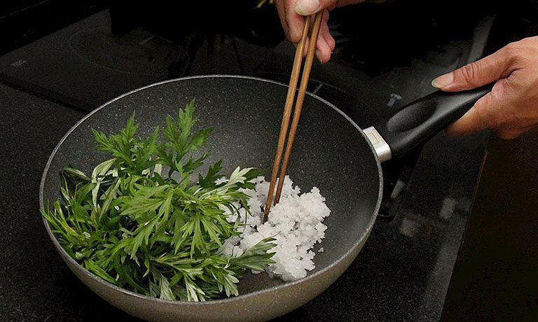 Tin vui cho những gia đình trồng cây ngải cứu- Ảnh 1. Tin vui cho những gia đình trồng cây ngải cứu- Ảnh 1.