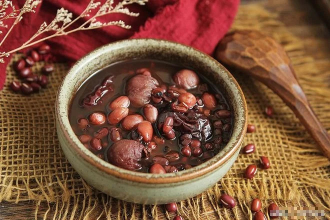 4 thực phẩm được ví như "kho tạo máu tự nhiên", phụ nữ ăn đều thì trẻ lâu, da hồng mịn, khỏi lo rụng tóc- Ảnh 3.