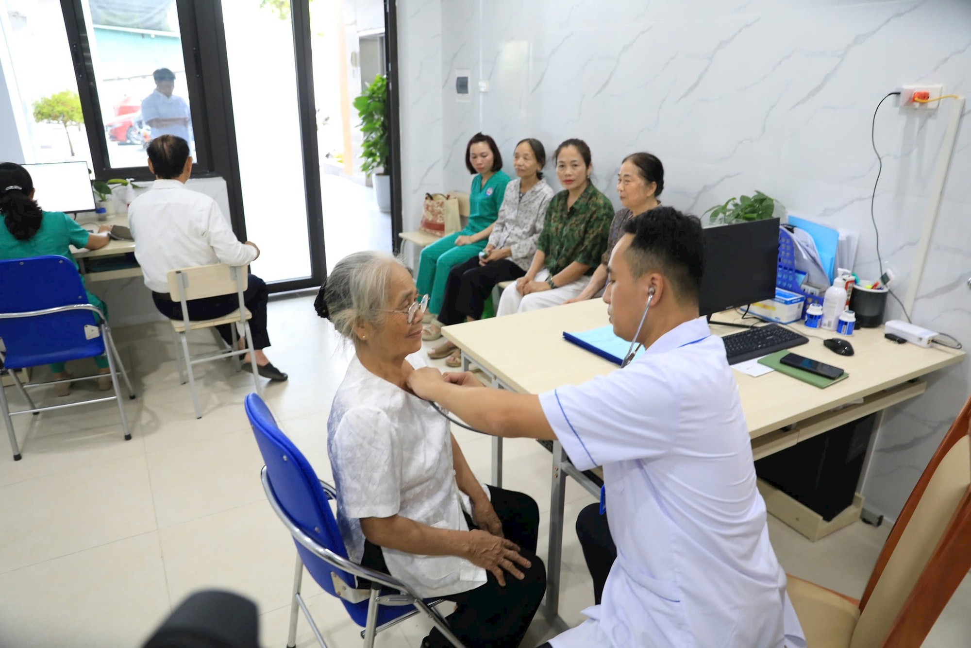 Hà Nội trước cơ hội tái thiết lịch sử:Không thể phát triển tương lai bằng tư duy đô thị của quá khứ- Ảnh 6.