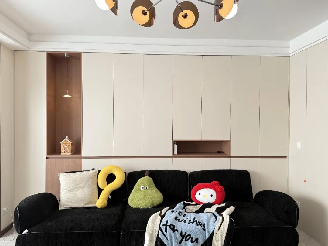 Bỏ thói quen kê sofa sát tường, phòng khách bỗng có thêm 1 khoảng cực hữu dụng: Nhà nhỏ càng nên tham khảo - Ảnh 5.