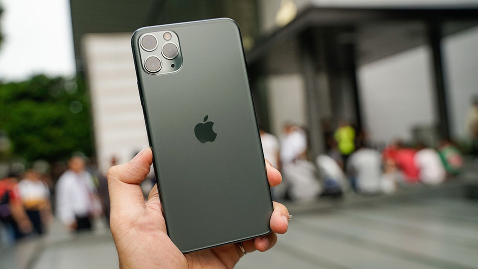 Chiếc iPhone từng có giá 31 triệu đồng, nay hàng cũ chỉ còn hơn 5 triệu- Ảnh 1.