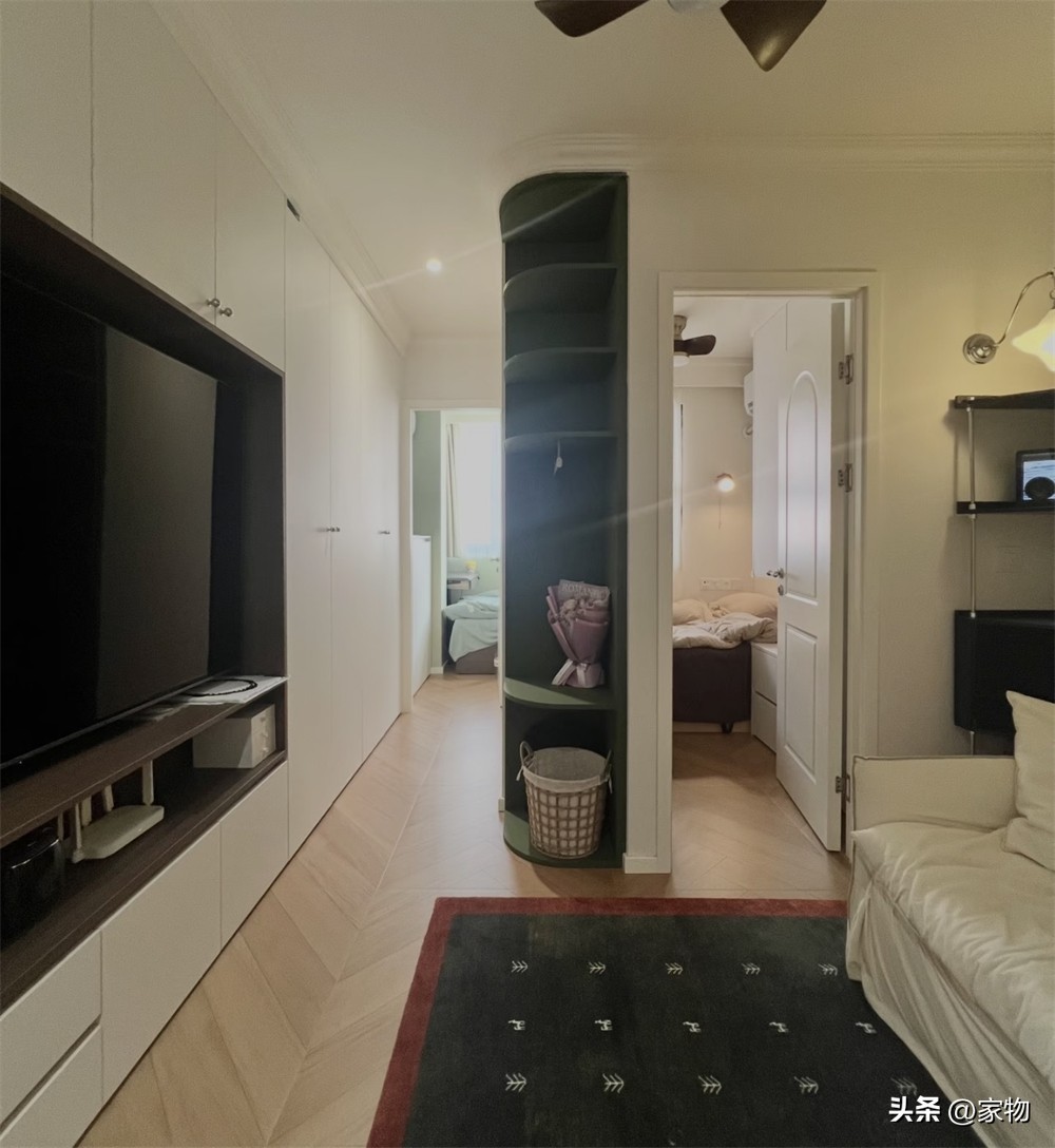 Căn hộ 28m² vẫn có 2 phòng ngủ, 1 phòng khách: Nhìn cách cô gái xử lý nhà dài và hẹp mới thấy từng mét vuông đều có giá trị- Ảnh 9.