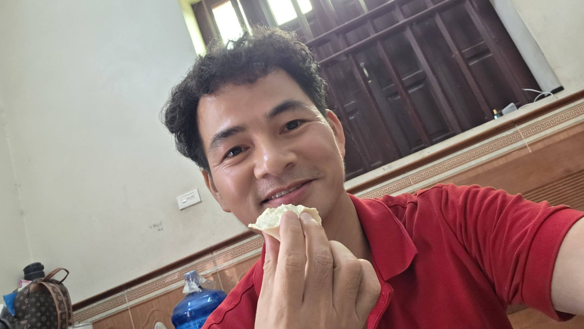 43 nghìn lượt tương tác cho bìa đậu "khổng lồ" của Cục trưởng Xuân Bắc- Ảnh 1.