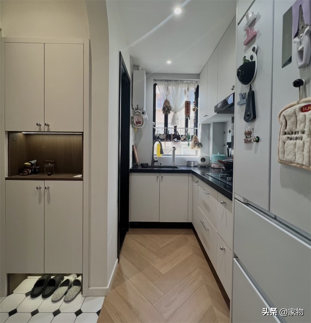 Căn hộ 28m² vẫn có 2 phòng ngủ, 1 phòng khách: Nhìn cách cô gái xử lý nhà dài và hẹp mới thấy từng mét vuông đều có giá trị- Ảnh 3.