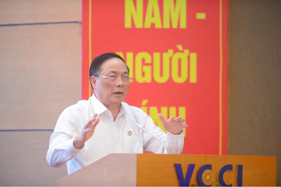 Vị Giáo sư, Tiến sĩ, Viện sĩ U80 từng bị gia đình phản đối khi bỏ việc Nhà nước, khởi nghiệp với 5 triệu đồng năm 1996, nay điều hành 'đế chế' đa ngành 2.000 nhân sự  - Ảnh 2.