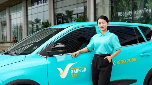 Ông Phạm Nhật Minh Hoàng: Tài xế nữ của Green SM được giảm ngày công, tặng 500.000 đồng khi sinh con - Ảnh 1. Ông Phạm Nhật Minh Hoàng: Tài xế nữ của Green SM được giảm ngày công, tặng 500.000 đồng khi sinh con - Ảnh 1.