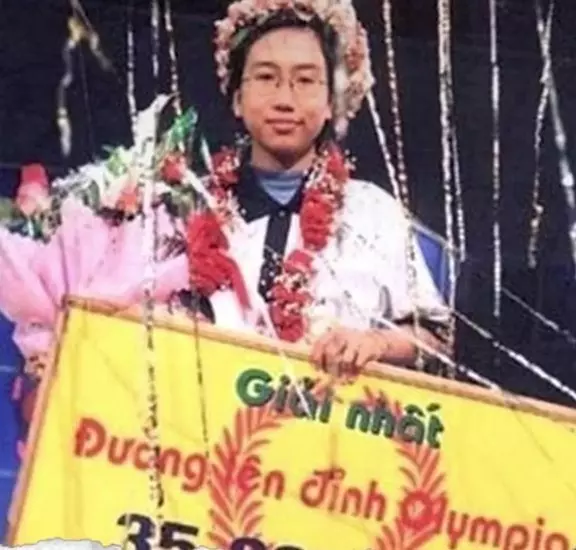 Ai là Quán quân đầu tiên trong lịch sử Đường Lên Đỉnh Olympia? - Ảnh 2.