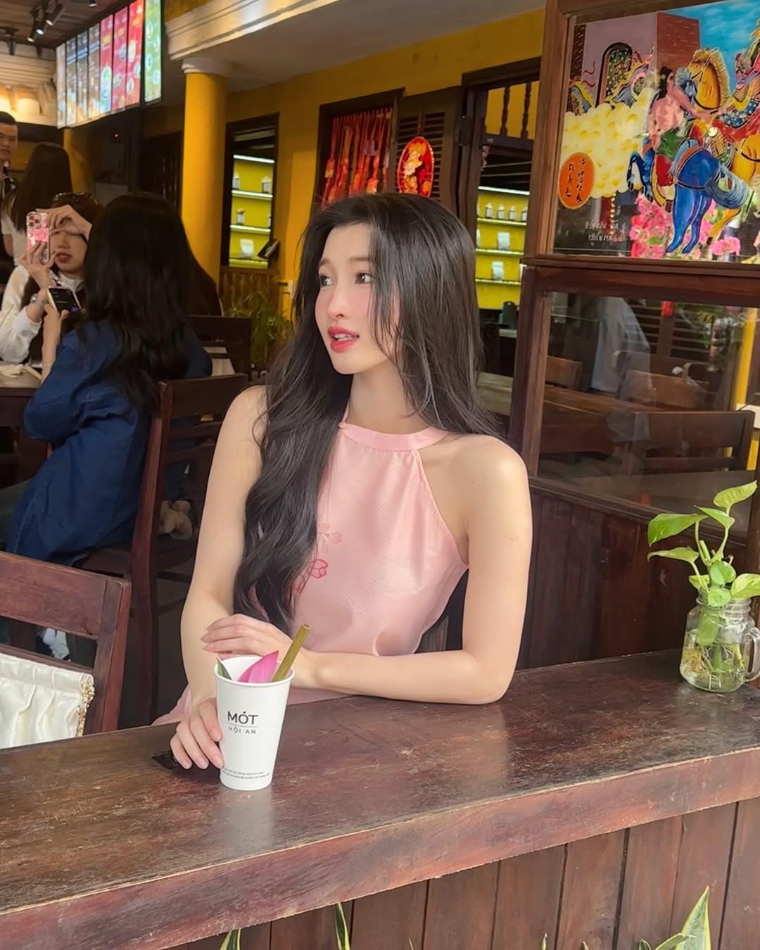 Á hậu Phương Nhi ở ẩn gần 10 tháng qua- Ảnh 2.
