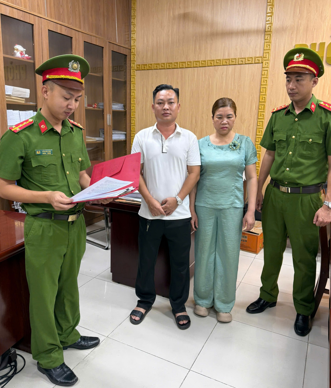Lệnh khám xét nơi ở và nơi làm việc, khởi tố Trịnh Thị Bình SN 1971 - Ảnh 1.