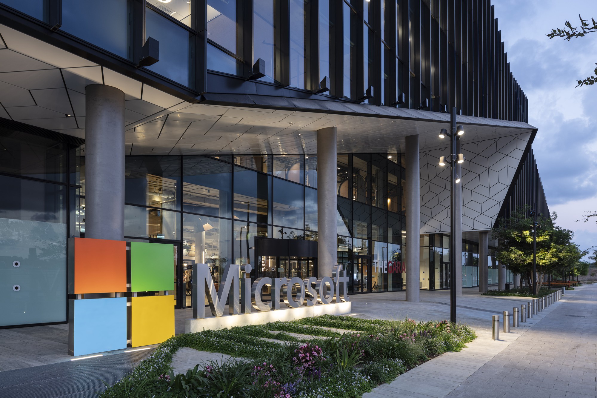 Microsoft lên tiếng về việc điều chỉnh nhân sự tại Việt Nam- Ảnh 2.