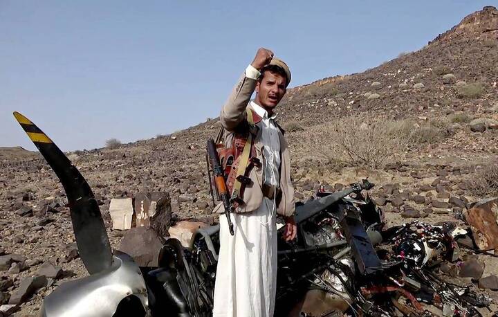 Houthi tuyên bố bắn trúng máy bay chiến đấu của Ả Rập Xê Út- Ảnh 1.