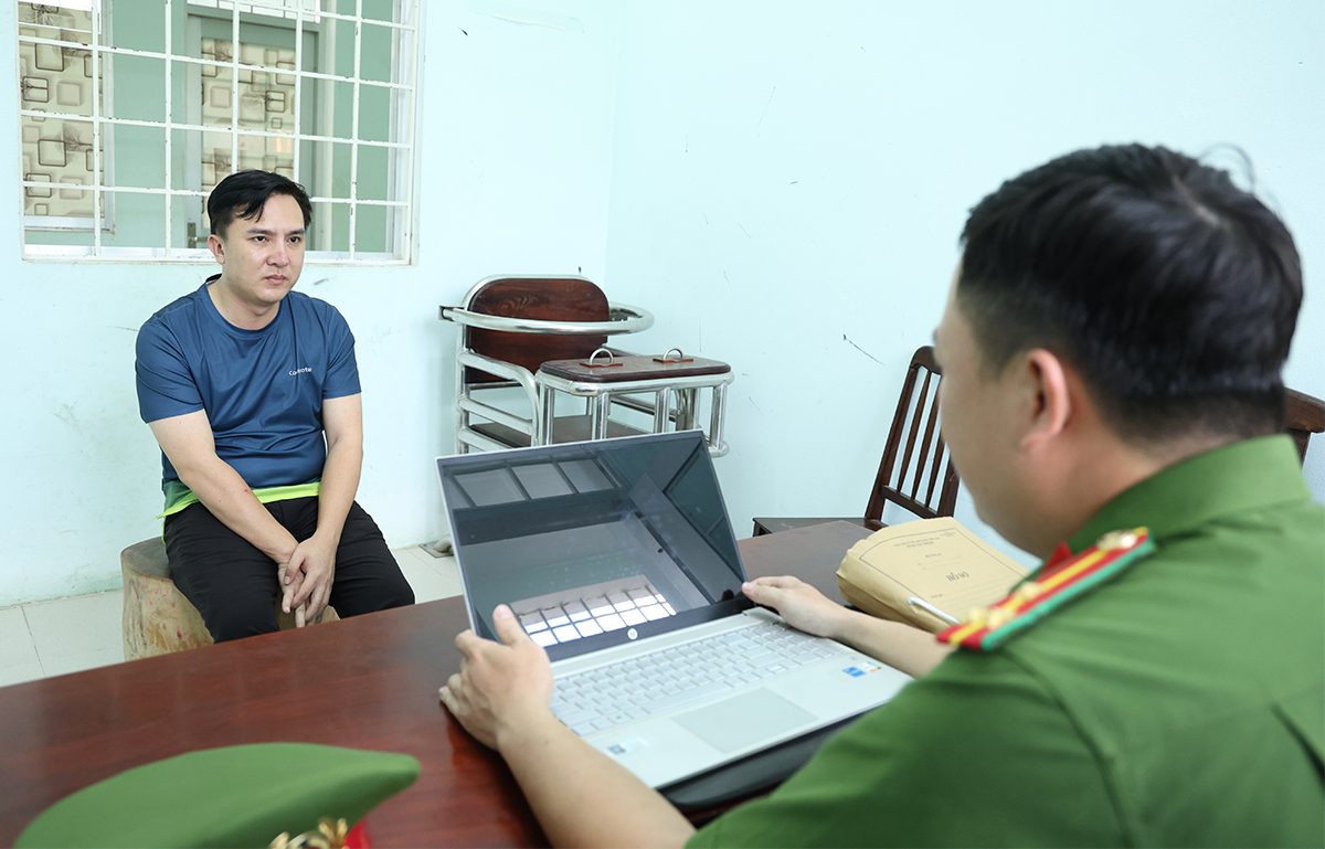 Ra lệnh bắt tạm giam giám đốc phòng giao dịch Lương Phú Quới 35 tuổi - Ảnh 1.