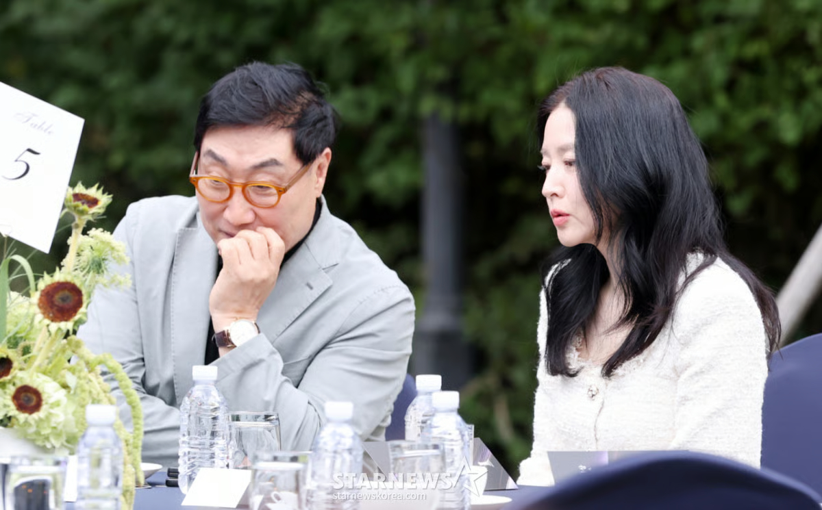 Tận mắt thấy nhan sắc “Nàng Dae Jang Geum” Lee Young Ae ngoài đời mà ngớ cả người- Ảnh 3.