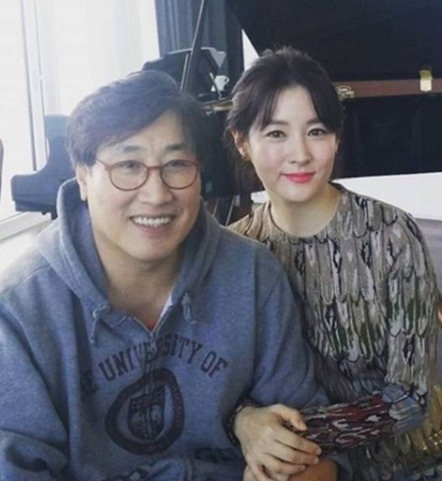 Tận mắt thấy nhan sắc “Nàng Dae Jang Geum” Lee Young Ae ngoài đời mà ngớ cả người- Ảnh 9.