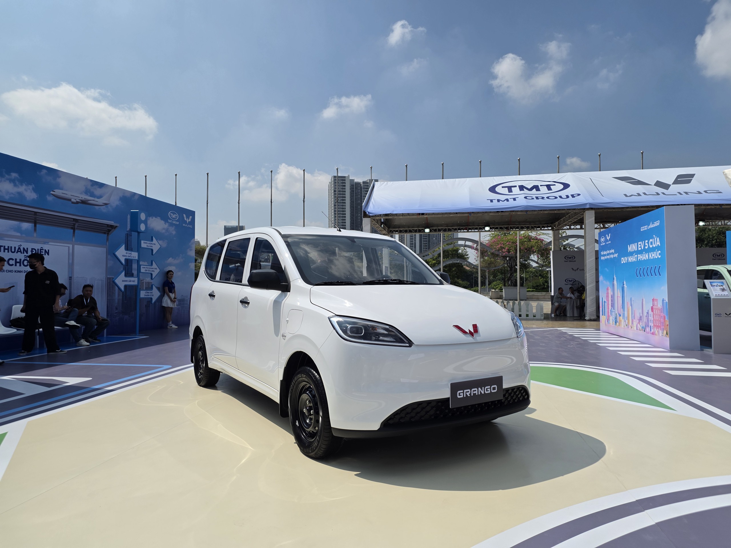 TMT Motors tung 4 mẫu ôt ô mới tại Việt Nam: Từ mini EV đến xe 7 chỗ cửa trượt, giá từ 279 triệu đồng - Ảnh 3.