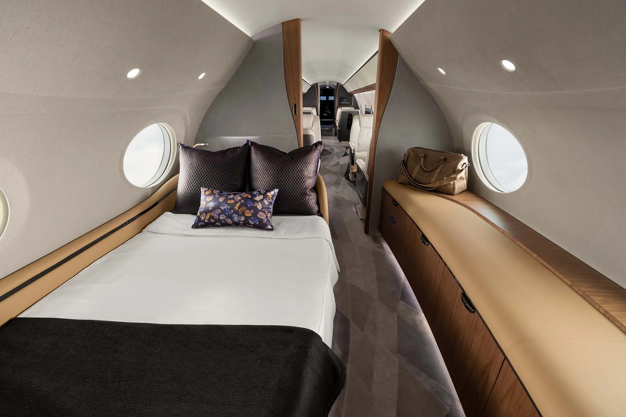 Phát hiện 2 “khách sạn bay” Gulfstream G700 mang tên THACO của tỷ phú Trần Bá Dương: Giá hơn 4.000 tỷ, tốc độ gần 1.000 km/h - Ảnh 5.