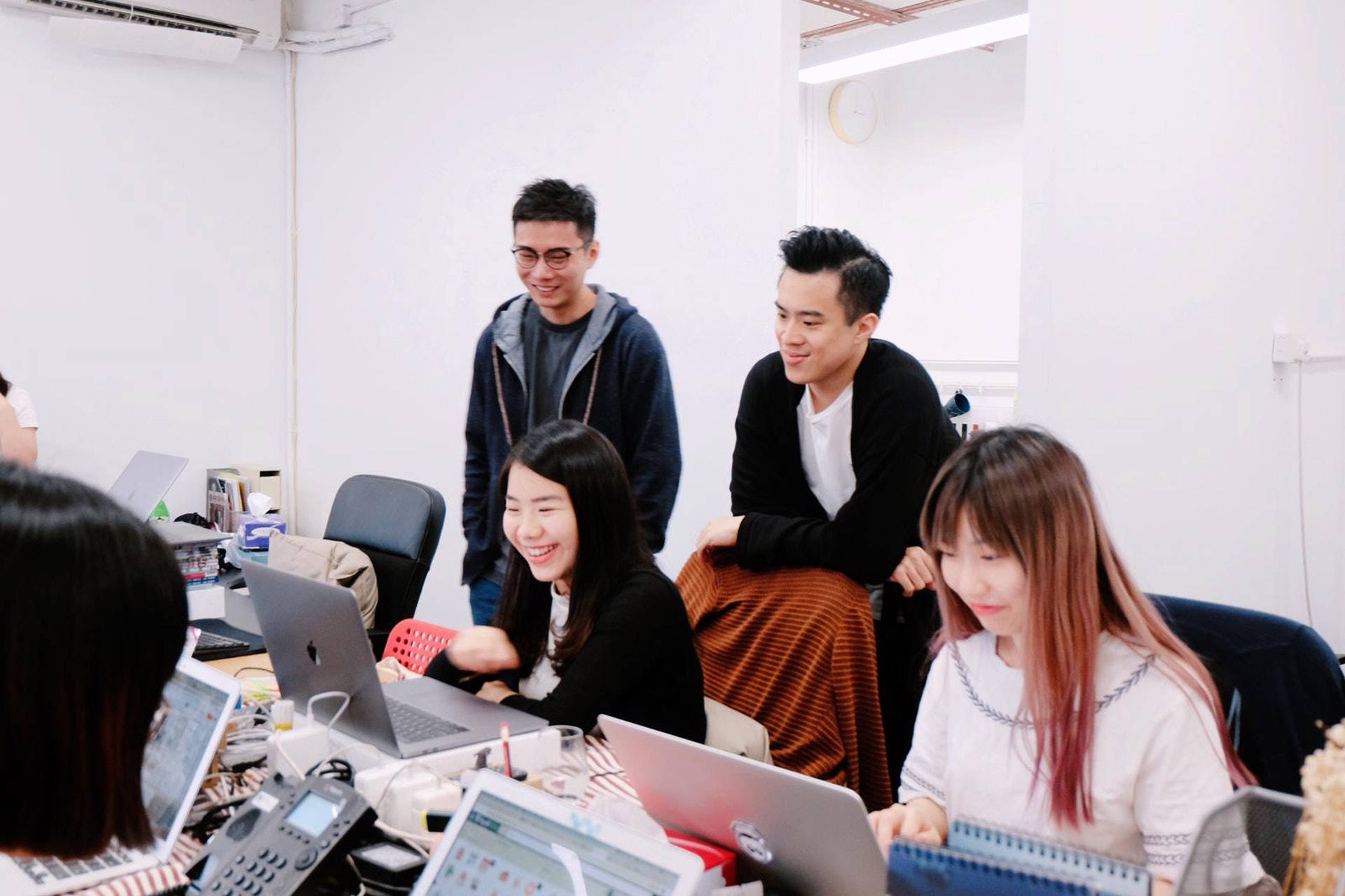 Sếp hỏi: “Em đã đóng góp được gì cho công ty?”, nhân viên EQ thấp mới liệt kê hết thành tích- Ảnh 2. Sếp hỏi: “Em đã đóng góp được gì cho công ty?”, nhân viên EQ thấp mới liệt kê hết thành tích- Ảnh 2.