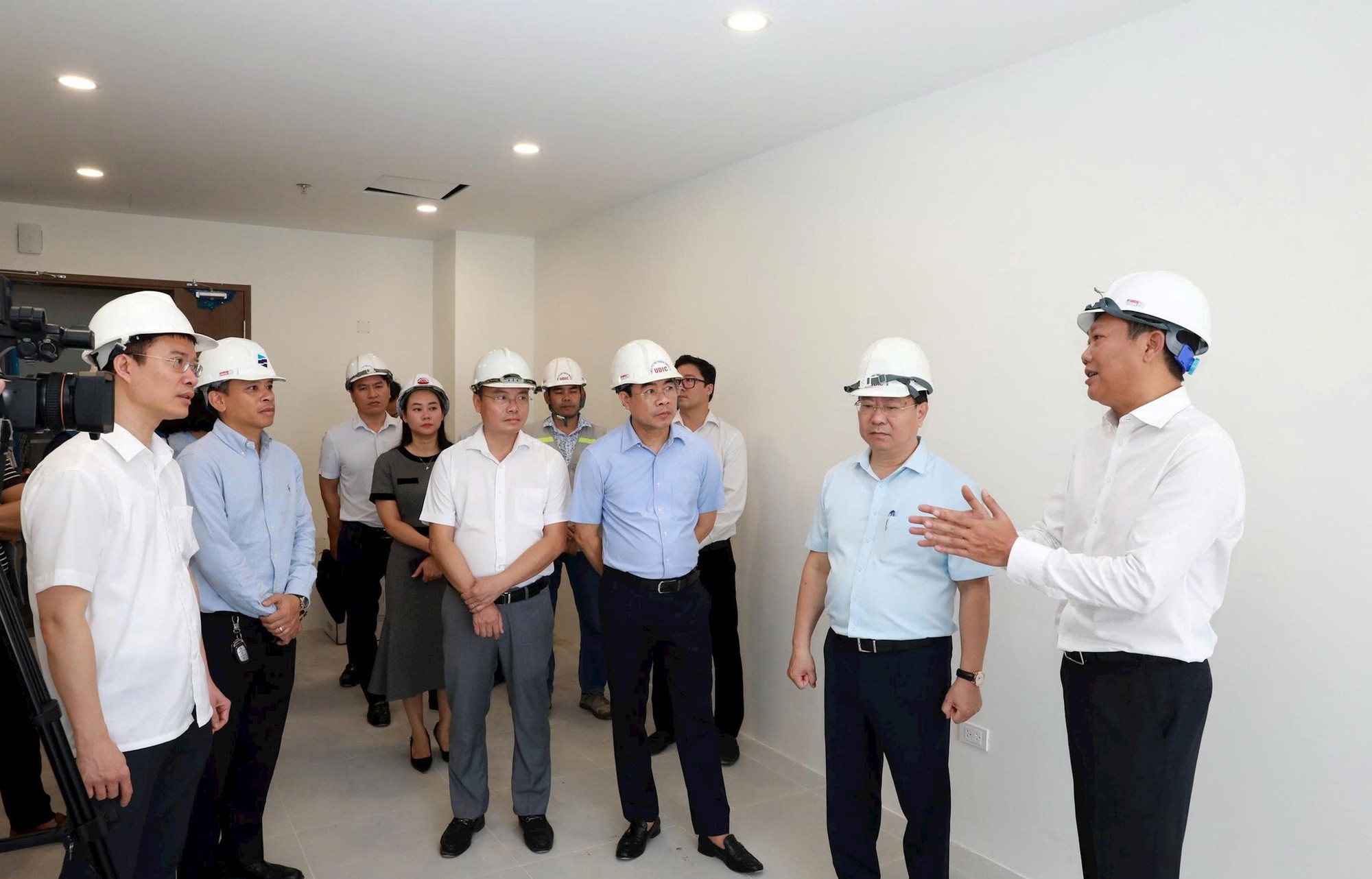 Hà Nội đẩy nhanh tiến độ các dự án nhà ở tái định cư, nhà ở xã hội- Ảnh 4.