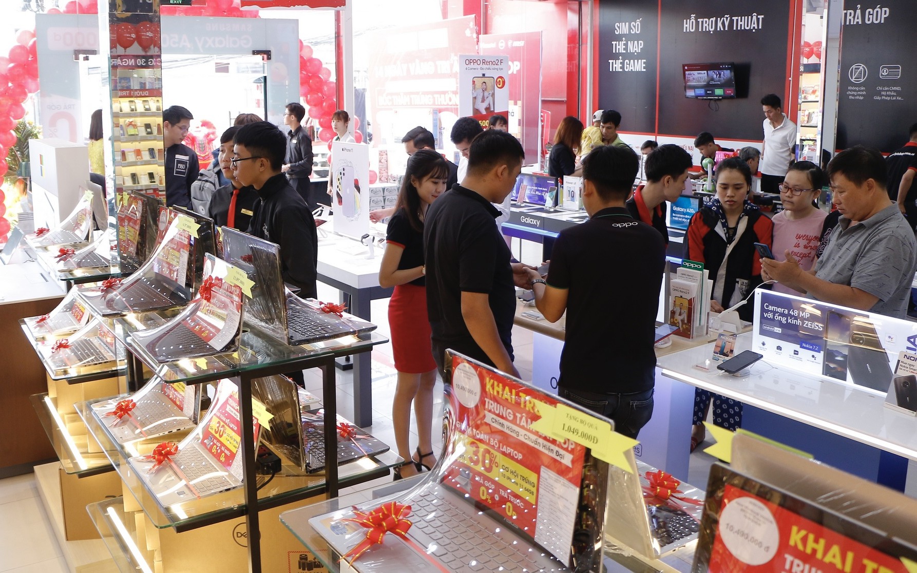 Loạt smartphone, đồ gia dụng giảm giá 50% dịp 20/10