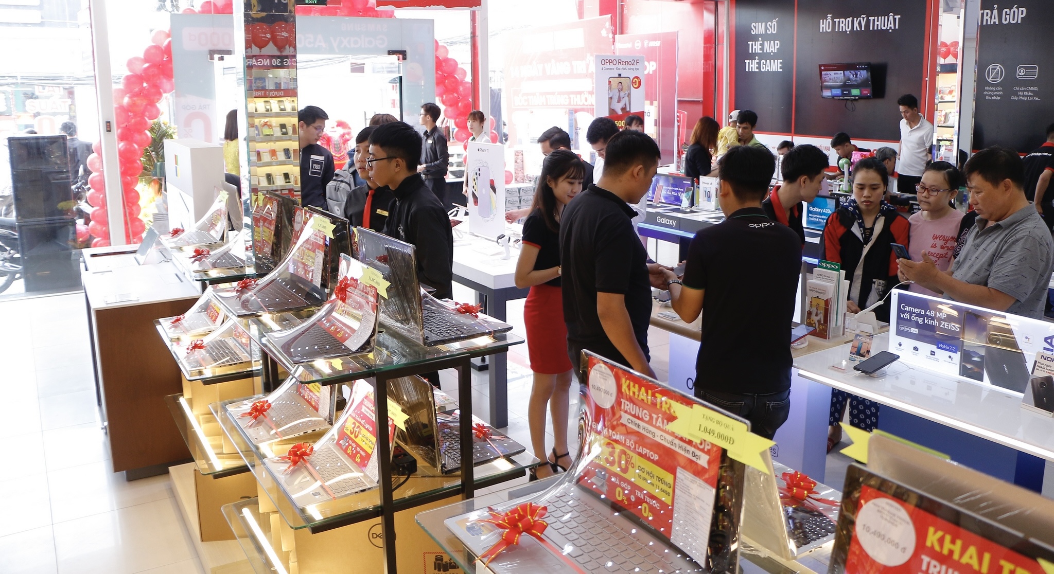 Loạt smartphone, đồ gia dụng giảm giá 50% dịp 20/10 - Ảnh 1.