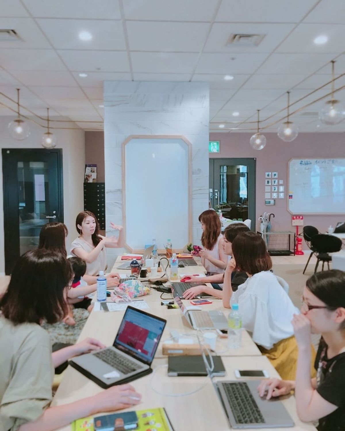 Sếp hỏi nhân viên: “Có hài lòng với mức lương không?”, 3 câu trả lời tưởng là dễ ghi điểm nhưng thực ra là biểu hiện của EQ thấp- Ảnh 1. Sếp hỏi nhân viên: “Có hài lòng với mức lương không?”, 3 câu trả lời tưởng là dễ ghi điểm nhưng thực ra là biểu hiện của EQ thấp- Ảnh 1.