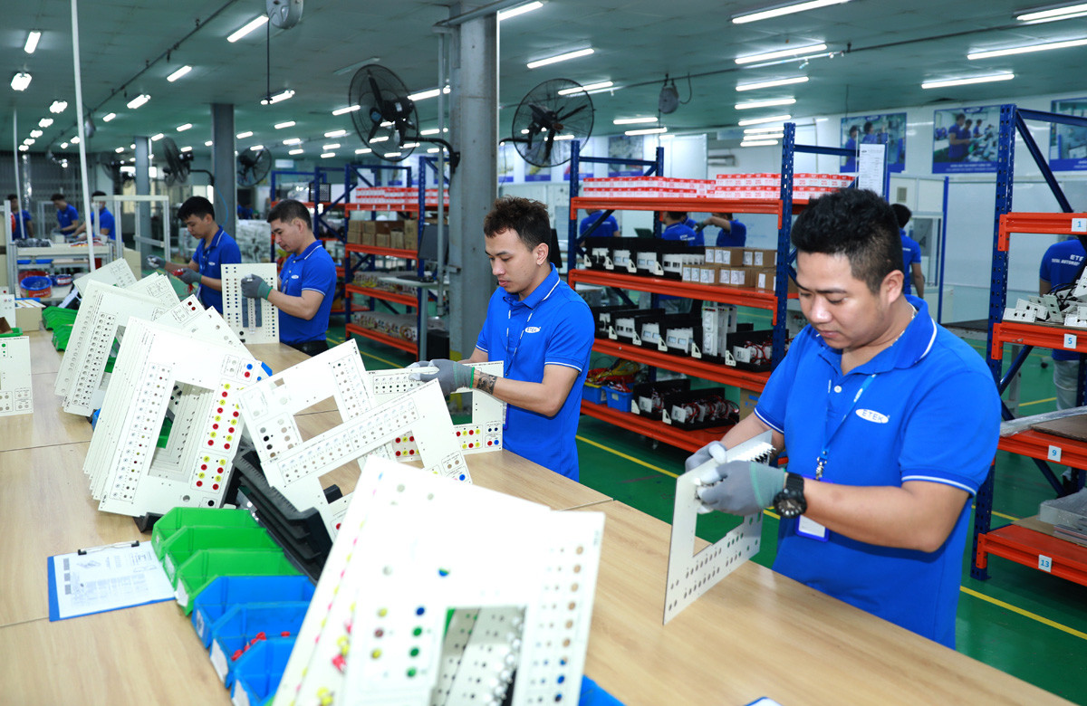 Miễn 3 năm thuế thu nhập cho doanh nghiệp nhỏ và vừa:Giảm gánh nặng chi phí, gia tăng sức cạnh tranh- Ảnh 2.