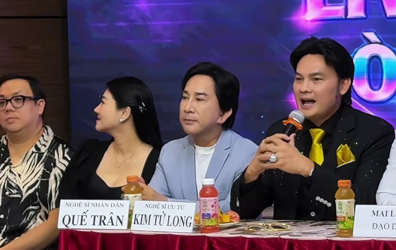 Nam NSƯT nổi danh miền Nam ra miền Bắc: "Có khán giả không biết tôi là ai" - Ảnh 2.