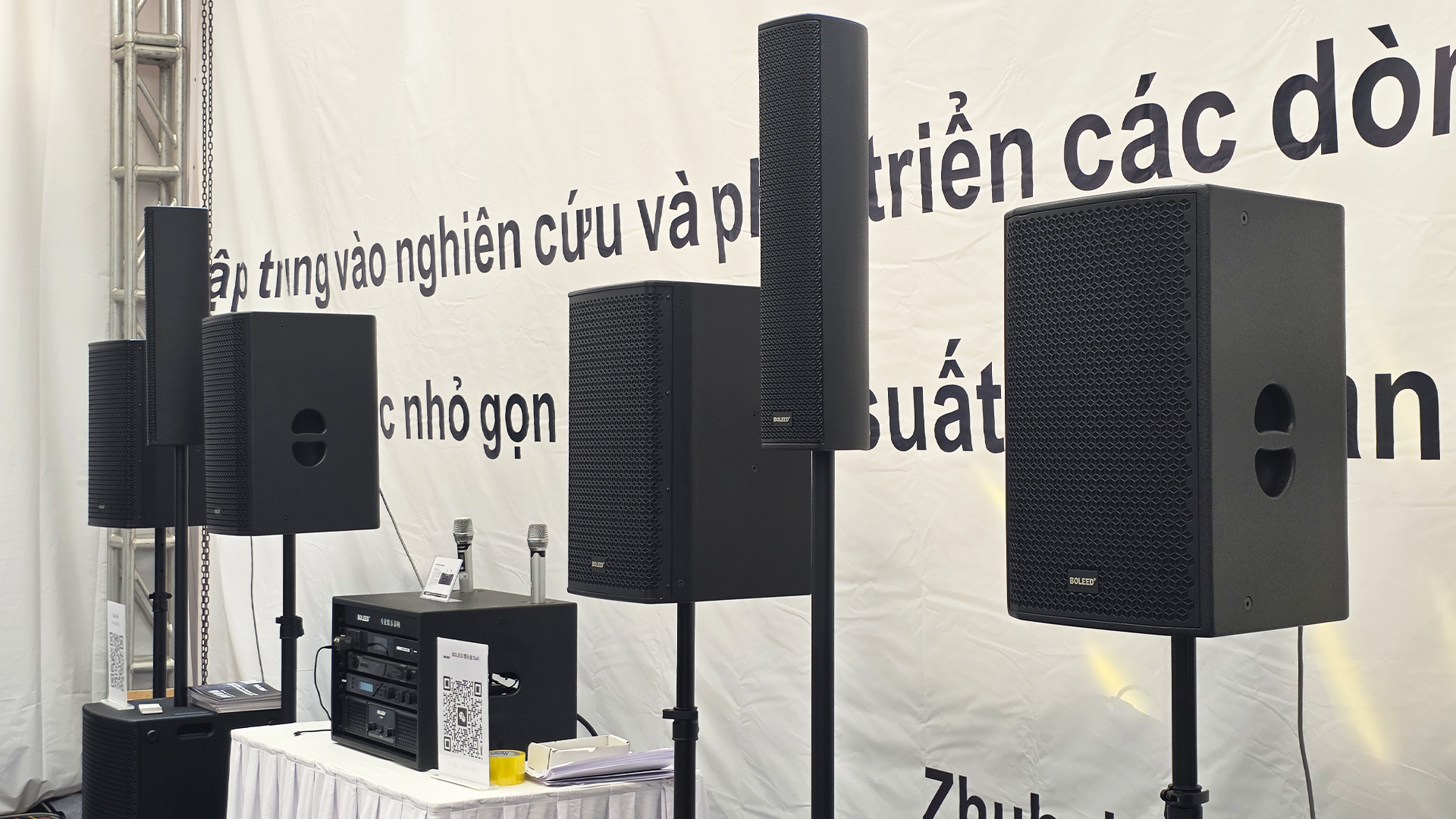 PLASE Show Hà Nội 2026 trở lại với quy mô lớn: 61 khu trưng bày, 26 vị trí trình diễn, loạt thương hiệu quốc tế hội tụ- Ảnh 7. PLASE Show Hà Nội 2026 trở lại với quy mô lớn: 61 khu trưng bày, 26 vị trí trình diễn, loạt thương hiệu quốc tế hội tụ- Ảnh 7.