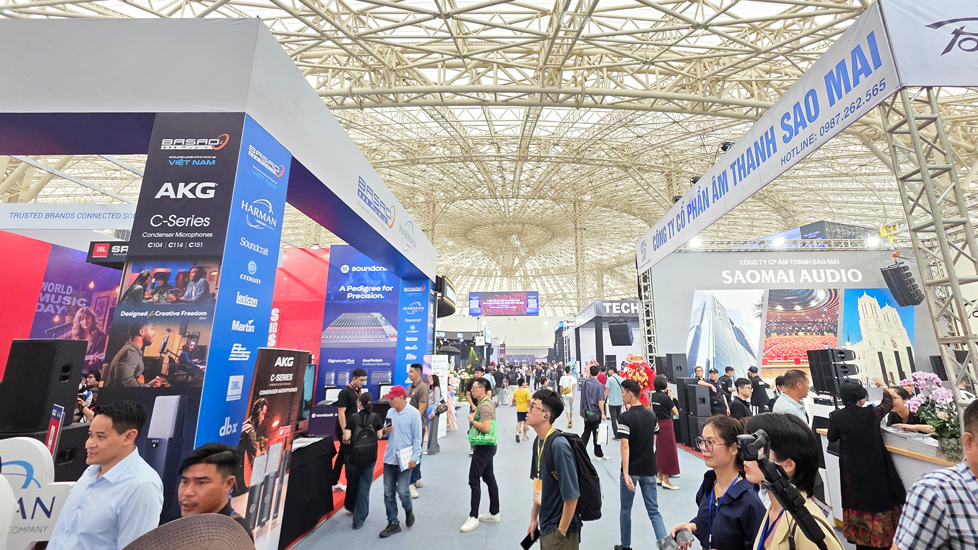 PLASE Show Hà Nội 2026 trở lại với quy mô lớn: 61 khu trưng bày, 26 vị trí trình diễn, loạt thương hiệu quốc tế hội tụ- Ảnh 3. PLASE Show Hà Nội 2026 trở lại với quy mô lớn: 61 khu trưng bày, 26 vị trí trình diễn, loạt thương hiệu quốc tế hội tụ- Ảnh 3.