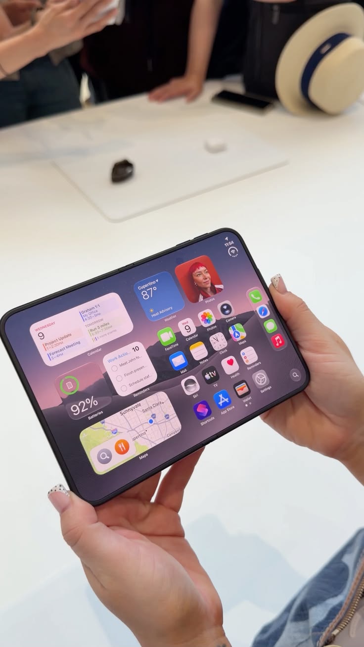 Tiền mua iPhone Duo mà mang gửi tiết kiệm, đến Tết lãi tối đa bao nhiêu?- Ảnh 1.