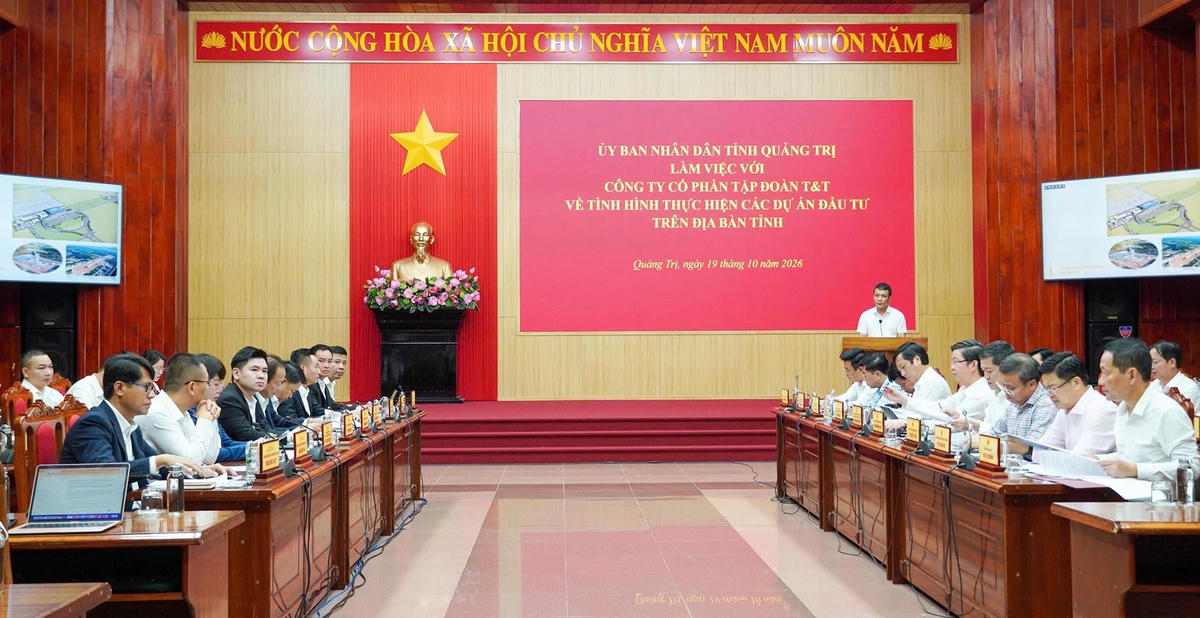Chủ tịch UBND tỉnh Quảng Trị yêu cầu tháo gỡ vướng mắc, đẩy nhanh các dự án đầu tư- Ảnh 1.