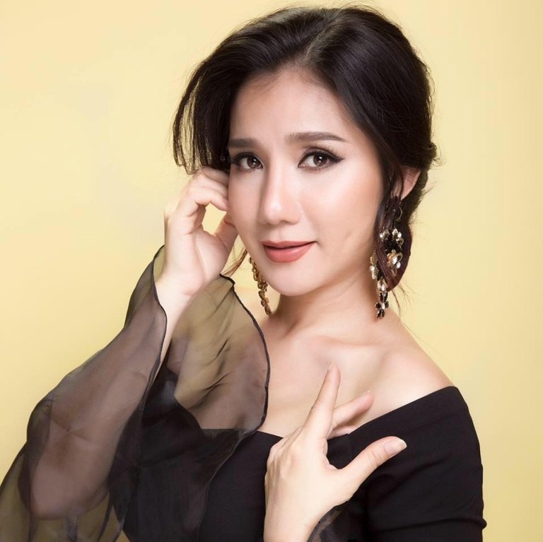 Nữ NSƯT là mẹ đơn thân nói thẳng: "Đừng dạy đời người khác" - Ảnh 1.
