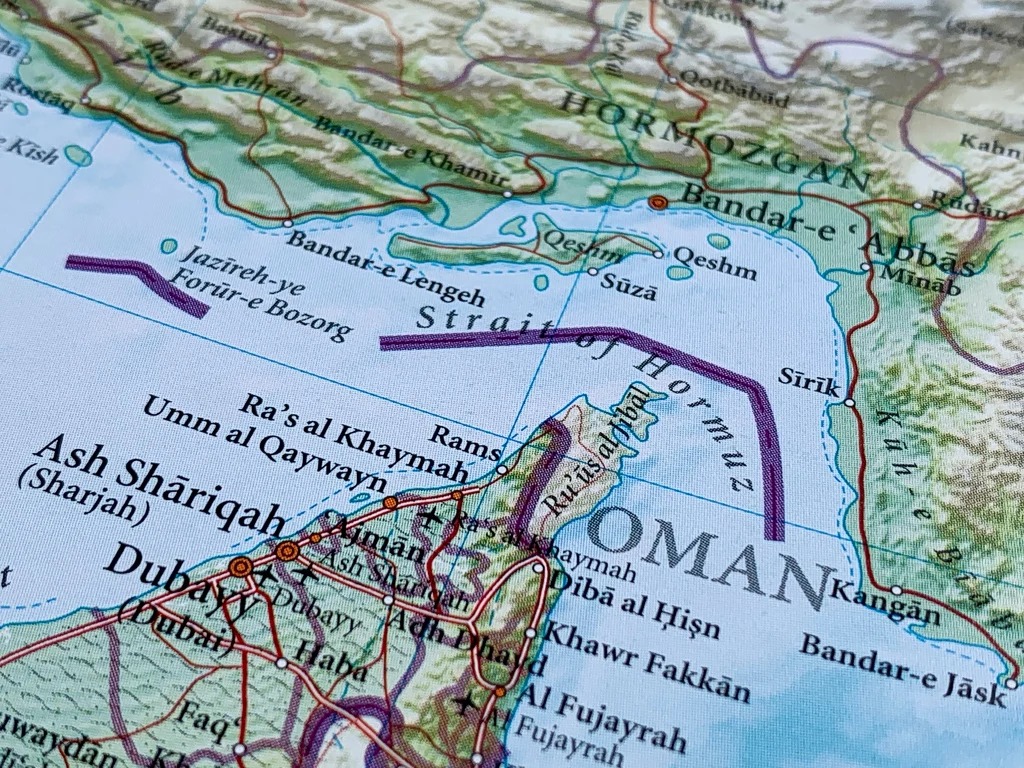 Tin buồn đến từ eo biển Hormuz - Ảnh 1.