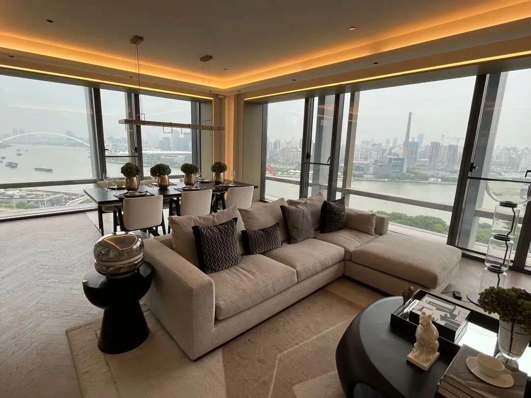 Mỹ nhân SN 1989 vừa làm đám cưới với thiếu gia bất ngờ được nhiều người tìm kiếm, hiện sống trong căn hộ thông tầng hơn 300 tỷ nhìn thẳng ra sông - Ảnh 5.