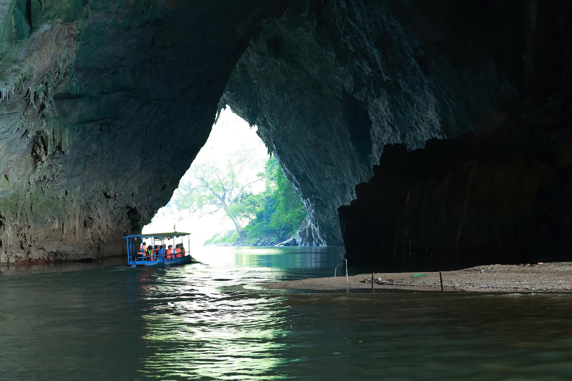 Việt Nam có một "vịnh Hạ Long trên núi" trải dài 500 ha: Thuộc khu Ramsar thứ 1.938 thế giới, vừa có động thái mới liên quan tới quy hoạch, sẽ chia thành 19 phân khu - Ảnh 3.