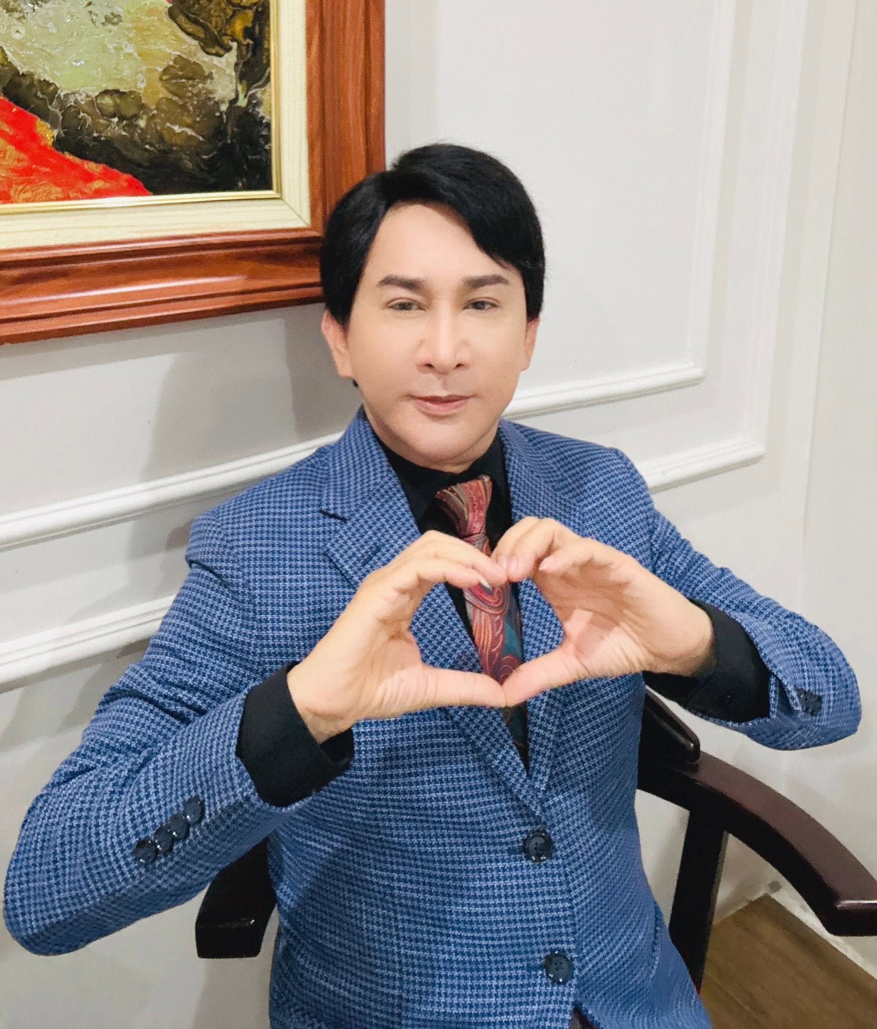 Nam NSƯT là "ông hoàng cải lương" đình đám một thời đi bán phở ở đường Sư Vạn Hạnh, TP.HCM- Ảnh 1.