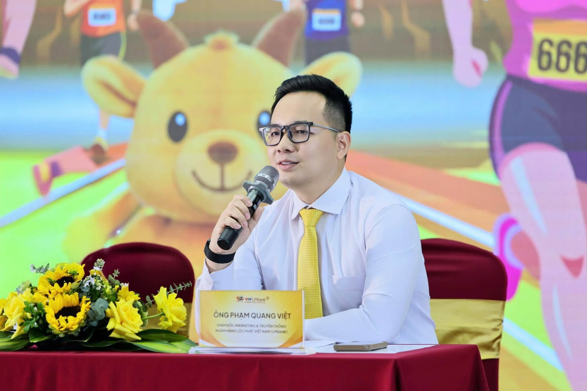 Giám đốc SN 1990 từng làm BTV Thể thao 14 năm: Tốt nghiệp Học viện kỹ thuật mật mã, kết hôn với đồng nghiệp- Ảnh 1.