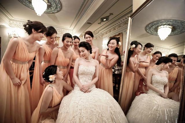 Đám cưới của Hoắc Khải Cương - Quách Tinh Tinh: 3 bộ suit chú rể từng được xem là hình mẫu cho phong cách cưới của giới hào môn- Ảnh 1.