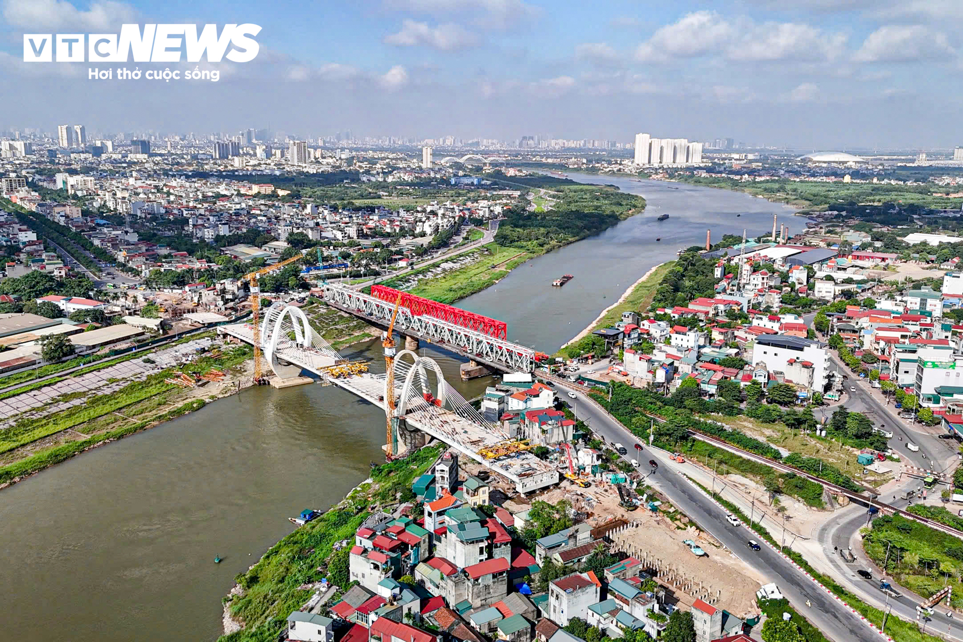 Hà Nội: Cầu Đuống mới hợp long, dự kiến thông xe năm 2026- Ảnh 1.