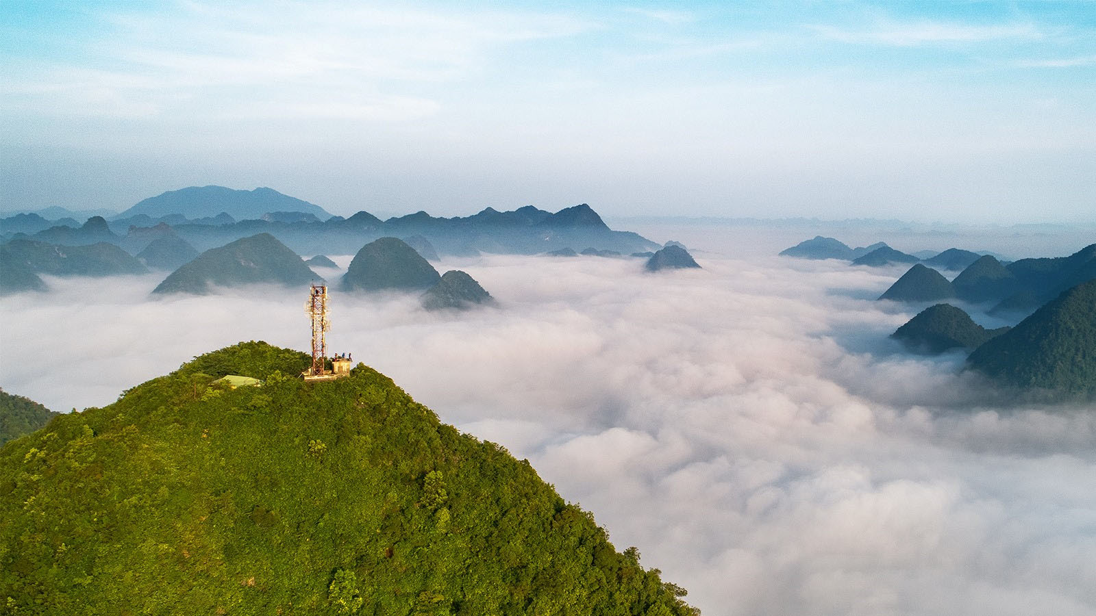 Phát hiện ngôi làng có hơn 400 căn nhà cùng quay một hướng: Cách Hà Nội 180 km và được thế giới vinh danh- Ảnh 6.