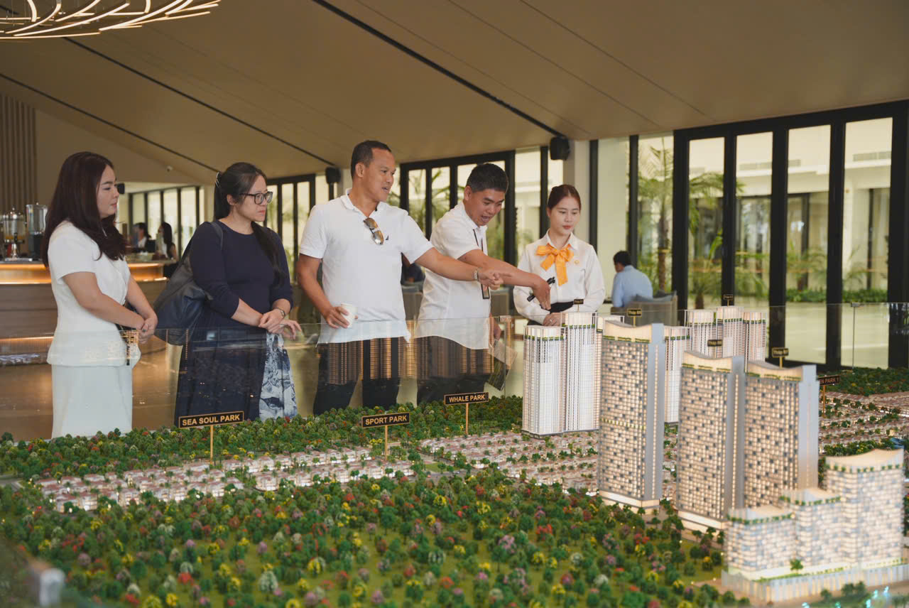 Gửi tiết kiệm, "lãi' nhà sang: NCB tặng khách hàng bất động sản tổng trị giá 65 tỷ đồng trong chưa đầy một tháng - Ảnh 1.