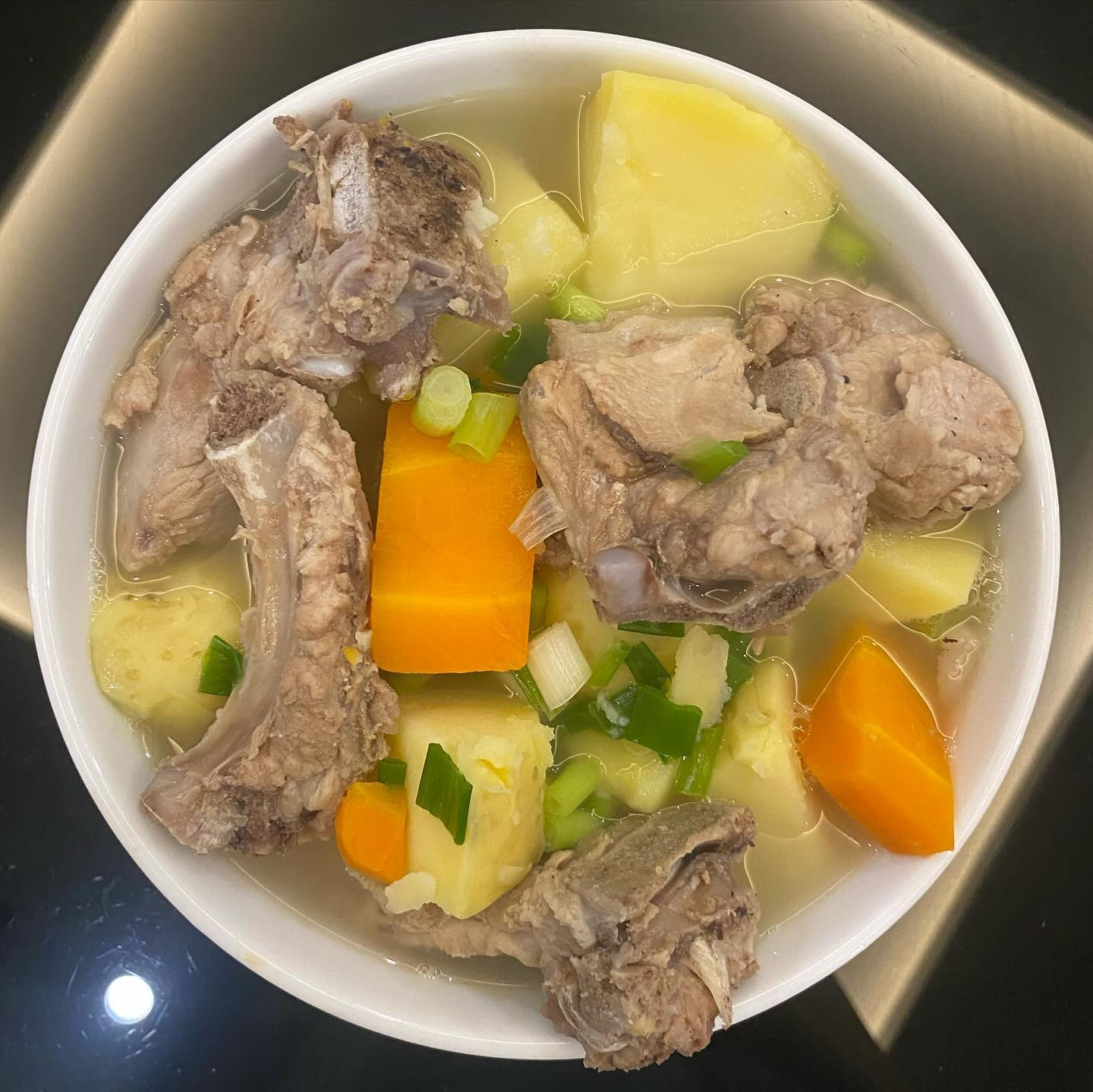 Người đàn ông 43 tuổi giảm 11kg, sạch mỡ gan, hạ đường huyết nhờ loại củ rẻ bèo, người Việt "quen nhẵn mặt"- Ảnh 4.
