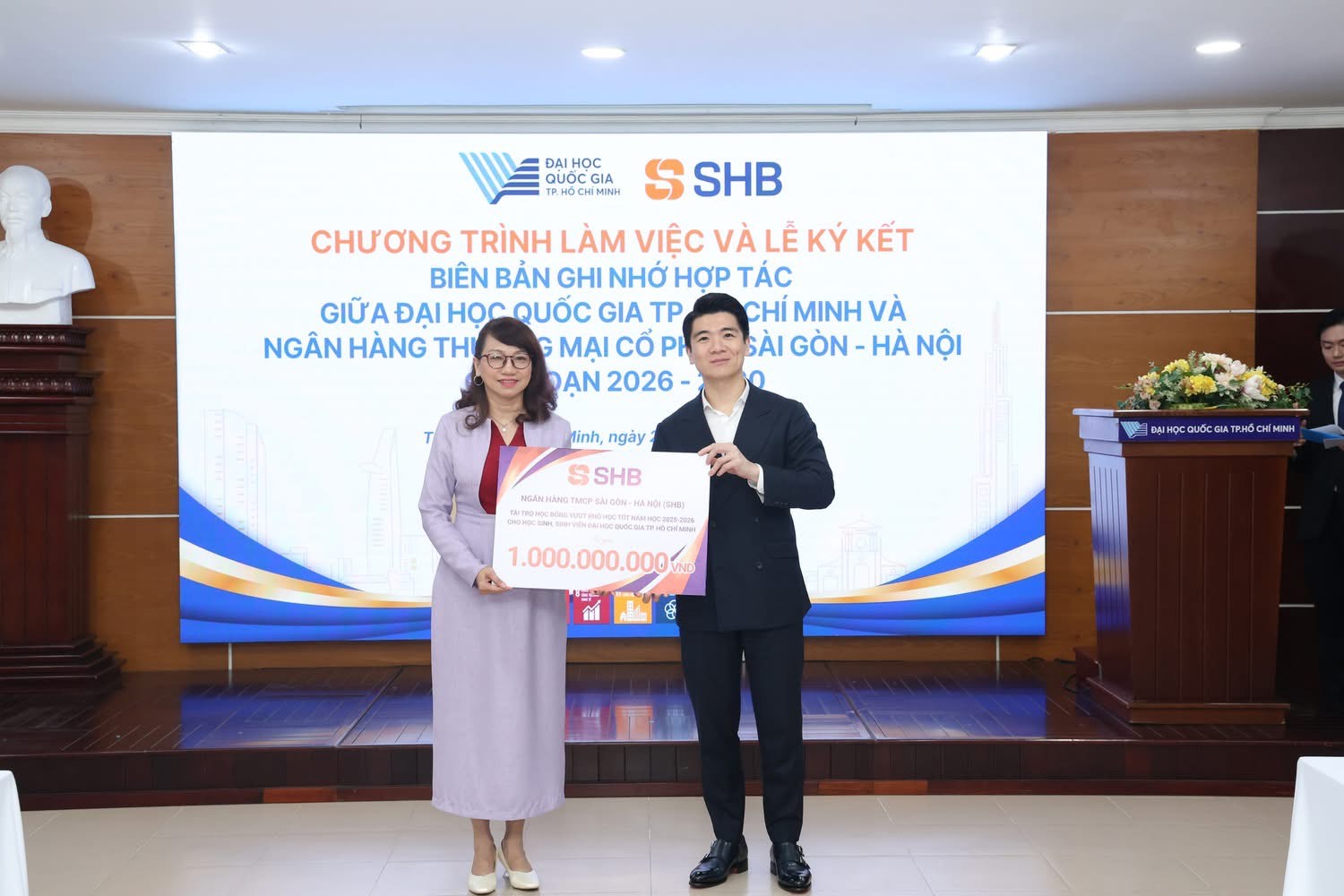 Một lá thư, một ước mơ và hành trình SHB nâng bước đến trường - Ảnh 1. Một lá thư, một ước mơ và hành trình SHB nâng bước đến trường - Ảnh 1.