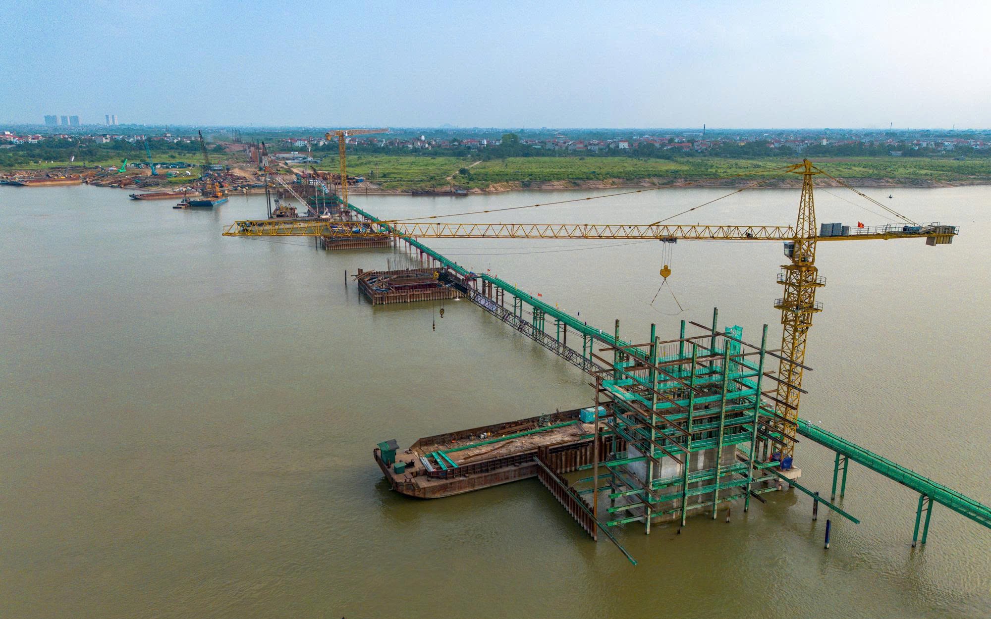 Chỉ một năm nữa, thành phố giàu nhất miền Bắc sẽ hoàn thành cây cầu gần 10.000 tỷ đồng, kết nối các đại đô thị của Vinhomes và Sun Group
