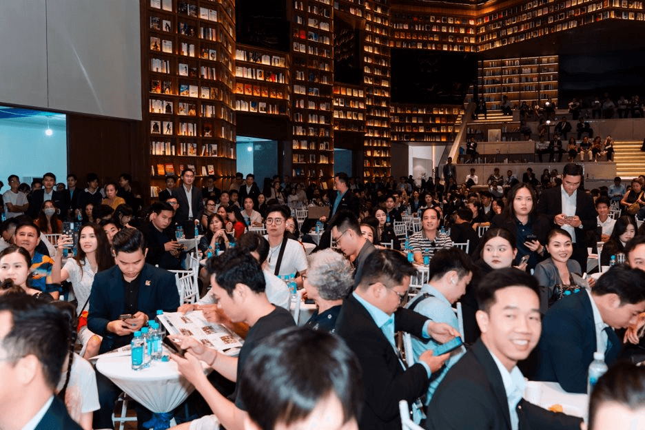 Một số ngân hàng bắt đầu triển khai giảm lãi suất cho vay, thị trường bất động sản cuối năm thế nào?- Ảnh 2.