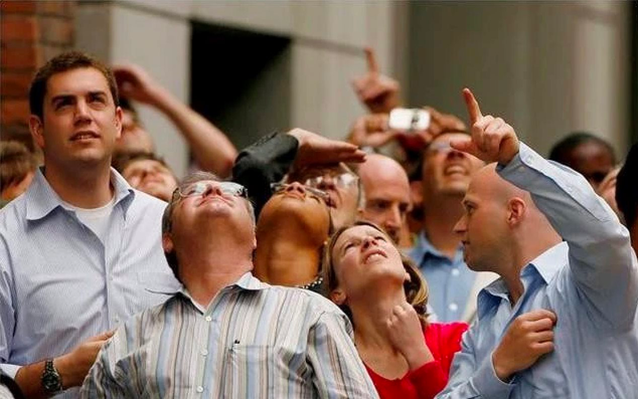 Vì sao chứng khoán bất ngờ tăng vọt 47 điểm phiên 21/10?